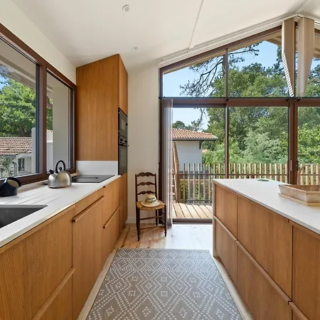 Villa D'architecte - Chaleureuse Et Familiale